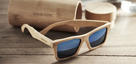 óculos de sol de bambu merchandising