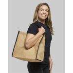Saco tote de juta com fecho de velcro e alças duplas Jute Edge cor preto imagem de estilo de vida