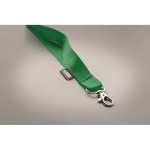 Lanyard de RPET com mosquetão metálico e fecho de segurança 20mm cor verde vista fotografia sétima vista