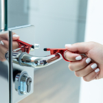 Porta-chaves anticontato colorido com caneta e ponteiro Metallic segunda vista