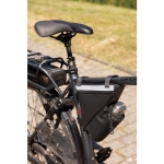 Bolsa refletora para bicicleta personalizada para publicidade cor preto vista de ambiente 2