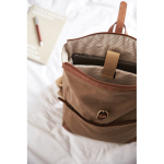 Mochila para portátil de poliéster reciclado EcoStylish cor castanho-claro vista de ambiente 4