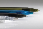 Caneta de materiais reciclados transparente tinta azul X8 Transparent cor azul vista de ambiente