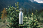 Garrafas de aço reciclado antifugas sem BPA 500ml EcoDeluxe cor prateado vista de ambiente 3