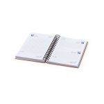 Agendas com logótipo de couro reciclado com vista diária e fecho A5 cor caqui terceira vista