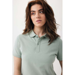 Polo piqué corte regular algodão ecológico, 220 g/m2, Iqoniq Yosemite cor verde oliva segunda vista com modelo
