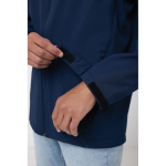 Casaco softshell de homem casual fit 300 g/m2 Iqoniq cor azul-marinho quinta vista com modelo