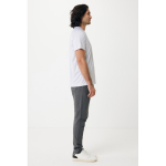T-shirt técnica poliéster reciclado casual fit 150 g/m2 Iqoniq cor cinzento-claro quarta vista com modelo
