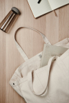 Grande saco de lona reciclada para uso diário, bolso seguro 400 g/m2 cor branco-sujo vista de ambiente
