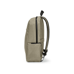 Mochila de nylon reciclado com zíperes impermeáveis 22L 15,6” cor camel quarta vista 