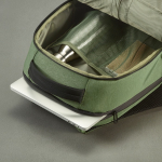 Mochila impermeável bicolor de nylon reciclado para portátil 15,6'' cor verde militar quarta vista de detalhe