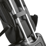 Mochila de RPET com fechadura numérica e tecidos antifuro 20L 15,6” cor cinzento-escuro vista de detalhe 