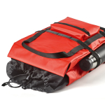 Mochila ecológica impermeável com fecho magnético para PC 17'' cor vermelho vista de detalhe 