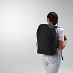 Mochila de RPET para portátil com acabamento ripstop 15,6'' cor preto vista de ambiente 