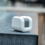 Coluna portátil em plástico reciclado com graves intensos 5W cor branco vista de ambiente 