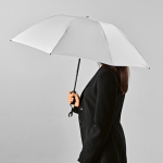 Guarda-chuva dobrável reversível automático plástico reciclado ø101,5 cor branco vista de ambiente 