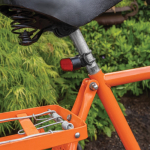 Conjunto de 2 luzes para bicicleta de plástico reciclado com 5 modos cor preto vista de ambiente 3