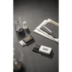 Powerbank de ABS ideal para fixar atrás do telemóvel 10.000 mAh vista conjunto