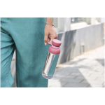 Garrafa MEPAL de plástico transparente com tritão e alça 700ml cor cor-de-rosa imagem de estilo de vida
