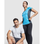 T-shirt desportiva de poliéster para mulher bicolor 140 g/m2 Roly cor turquesa imagem de estilo de vida 2