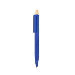 Caneta de plástico reciclado com botão de bambu, tinta azul cor azul primeira vista