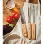 Estojo com aspecto de madeira com 3 utensílios para churrasco cor madeira vista conjunto principal