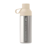 Garrafa feita de materiais reciclados com chávena 620 ml Ocean Bottle cor areia vista impressa logo 2