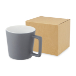 Caneca de cerâmica com acabamento mate e pega retangular 370 ml