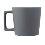Caneca de cerâmica com acabamento mate e pega retangular 370 ml segunda vista com lateral