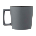 Caneca de cerâmica com acabamento mate e pega retangular 370 ml segunda vista com lateral