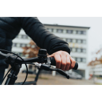 Campainha de bicicleta com localizador compatível com Encontrar cor preto vista de ambiente