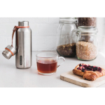 Garrafa térmica de aço inoxidável com pega Black+Blum 500 ml cor cor-de-laranja