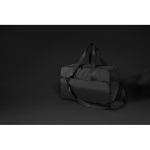 Saco de fim de semana com compartimento para PC 15'' Swiss Peak cor preto vista de ambiente