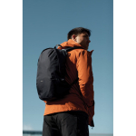 Mochila de rPET multiusos com bolso interior 20 L Bellroy cor preto vista de ambiente