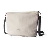 Bolsa tiracolo espaçosa de rPET com alça ajustável 3,5 L Bellroy cor bege