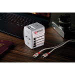 Adaptador de viagem mundial com 2 portas e cabo incluído Skross cor branco vista de ambiente 3