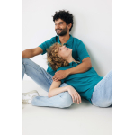 Polo piqué de algodão reciclado mulher casual fit 220 g/m2 Iqoniq cor verde pastel quinta vista com modelo