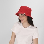 Clássico chapéu estilo bob de rPET com proteção solar FPU50+ vista de ambiente