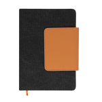 Caderno com aba de PU reciclado com porta-cartões, folhas A5 pautadas cor preto primeira vista