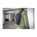 Bolsa tiracolo grande de rPET refletor BrandCharger sexta vista