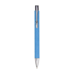 Caneta de botão de cartão reciclado, acabamento cromado, tinta preta cor azul-claro primeira vista