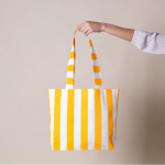 Saco de praia de algodão reciclado com design às riscas cor amarelo terceira vista