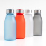 Garrafa de plástico reciclado estilo mate com mosquetão 350 ml