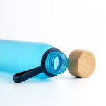 Garrafa de plástico reciclado, acabamento mate e tampa de bambu 350 ml