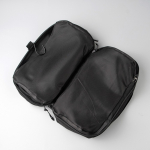 Nécessaire com 2 bolsos feito de plástico oceânico reciclado 96 g/m2