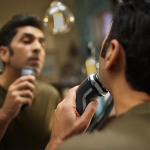 Máquina de barbear elétrica para cabelo e barba, marca Philips cor preto