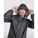 Impermeável unissexo de poliéster com capuz 70 g/m2 Roly Direct Escocia cor vermelho vista detalhe 1
