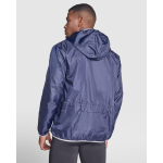 Corta-vento capuz bolso trás dobrável 60 g/m2 Roly Direct Angelo cor azul real vista detalhe 3