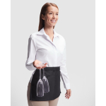 Pequeno avental de trabalho com bolsos para hotelaria 220 g/m2 Roly Mini cor preto quarta vista de uso