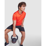 Polo técnico de manga curta, poliéster reciclado 125 g/m2 Roly Direct Tormo cor cor-de-laranja escuro primeira vista de uso